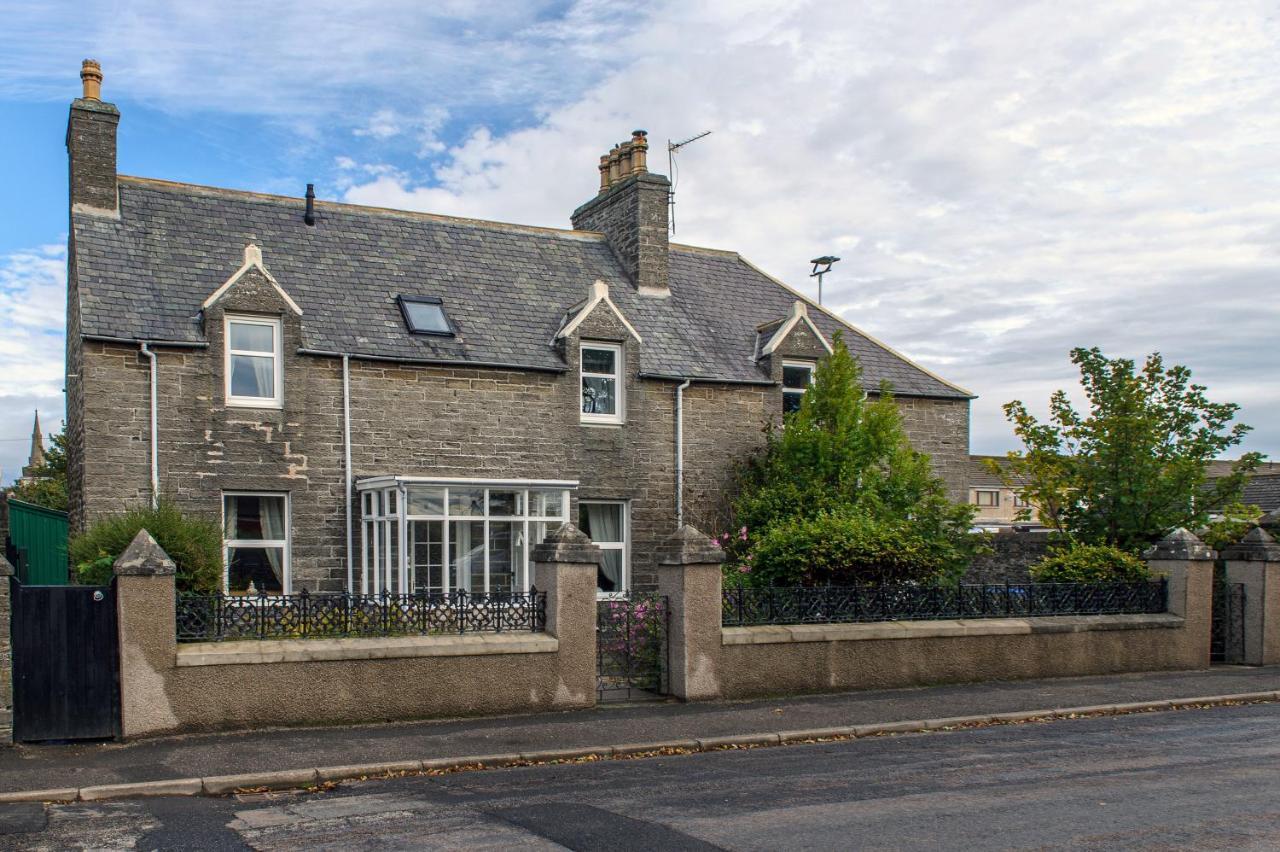 Charming Townhouse On North Coast 500 Route, Wick Holiday home